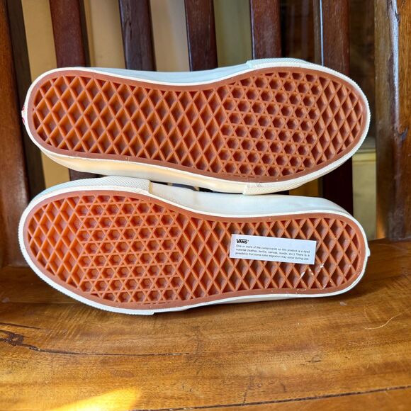 Vans White Rainbow Pride Sk8-Hi Top Skate Shoes Mens Size 6 Womens 7.5 - Picture 9 of 10